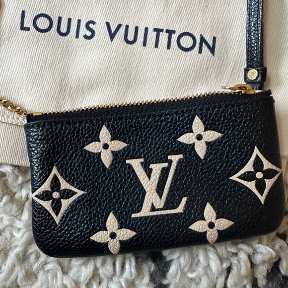 Louis Vuitton Empreinte Leather Bicolor Key Pouch - Picture 5 of 14